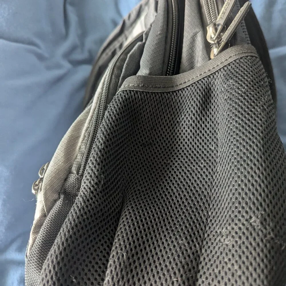 Kenneth Cole REACTION Laptop Backpack - Like new